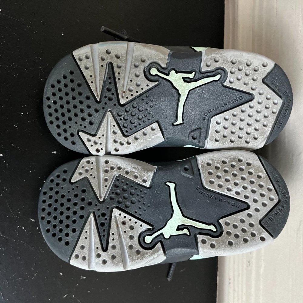 Jordan Nike Toddler Retro 6 Low Mint Foam Shoes Sneakers Sz 5C Style 768885-015 - Picture 8 of 11